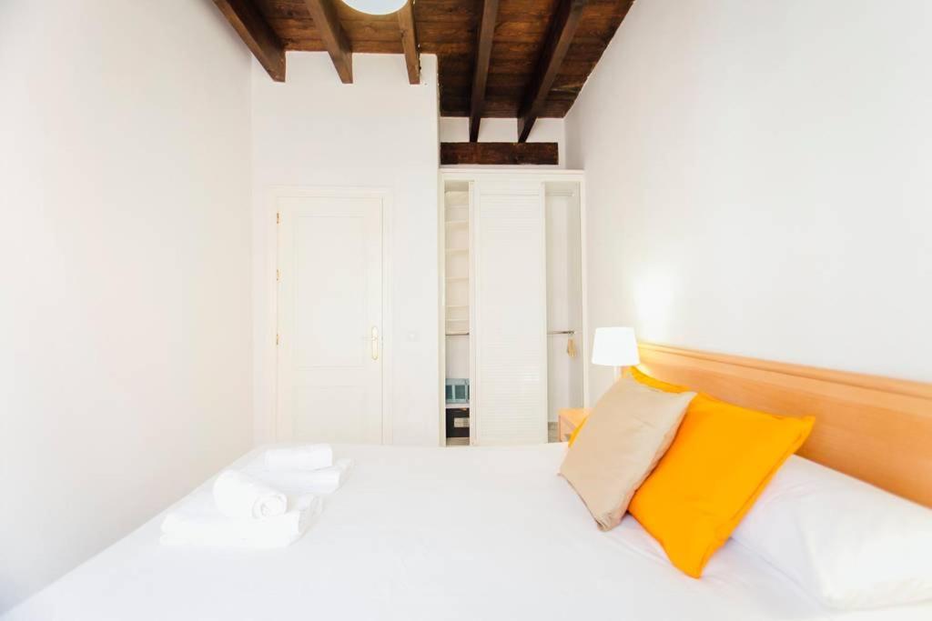 Precioso Apartamento En El Casco Antiguo De Triana Sevilha Exterior foto