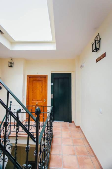 Precioso Apartamento En El Casco Antiguo De Triana Sevilha Exterior foto