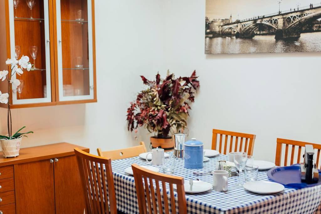 Precioso Apartamento En El Casco Antiguo De Triana Sevilha Exterior foto